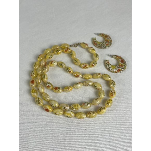 Unbranded Jewelry - Vintage Yellow Beaded Necklace Earrings Set Floral Beaded Plastic Cottagecore